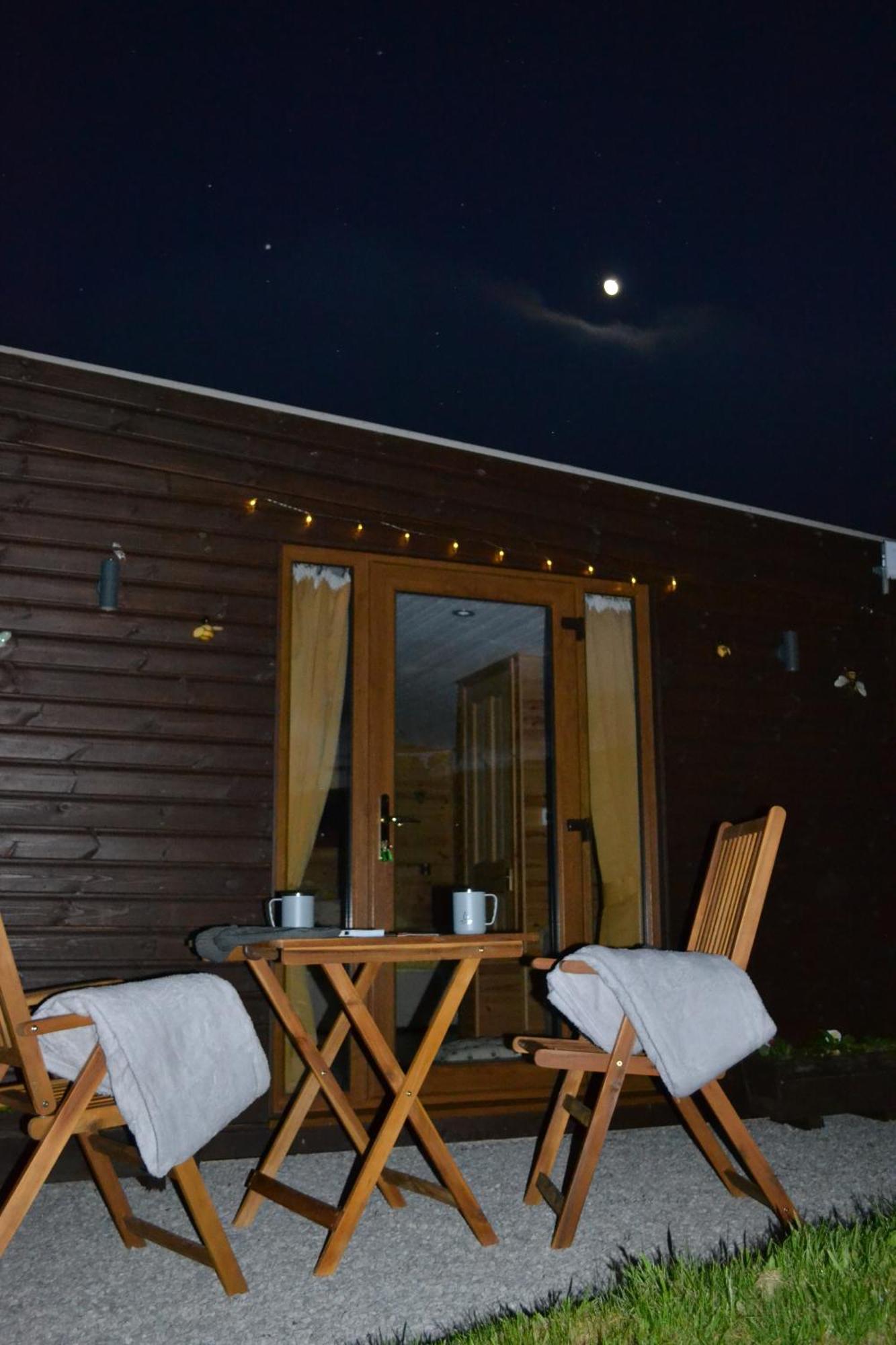 The Warren Lodge Cabin At Ashes Farm, Near Settle Esterno foto