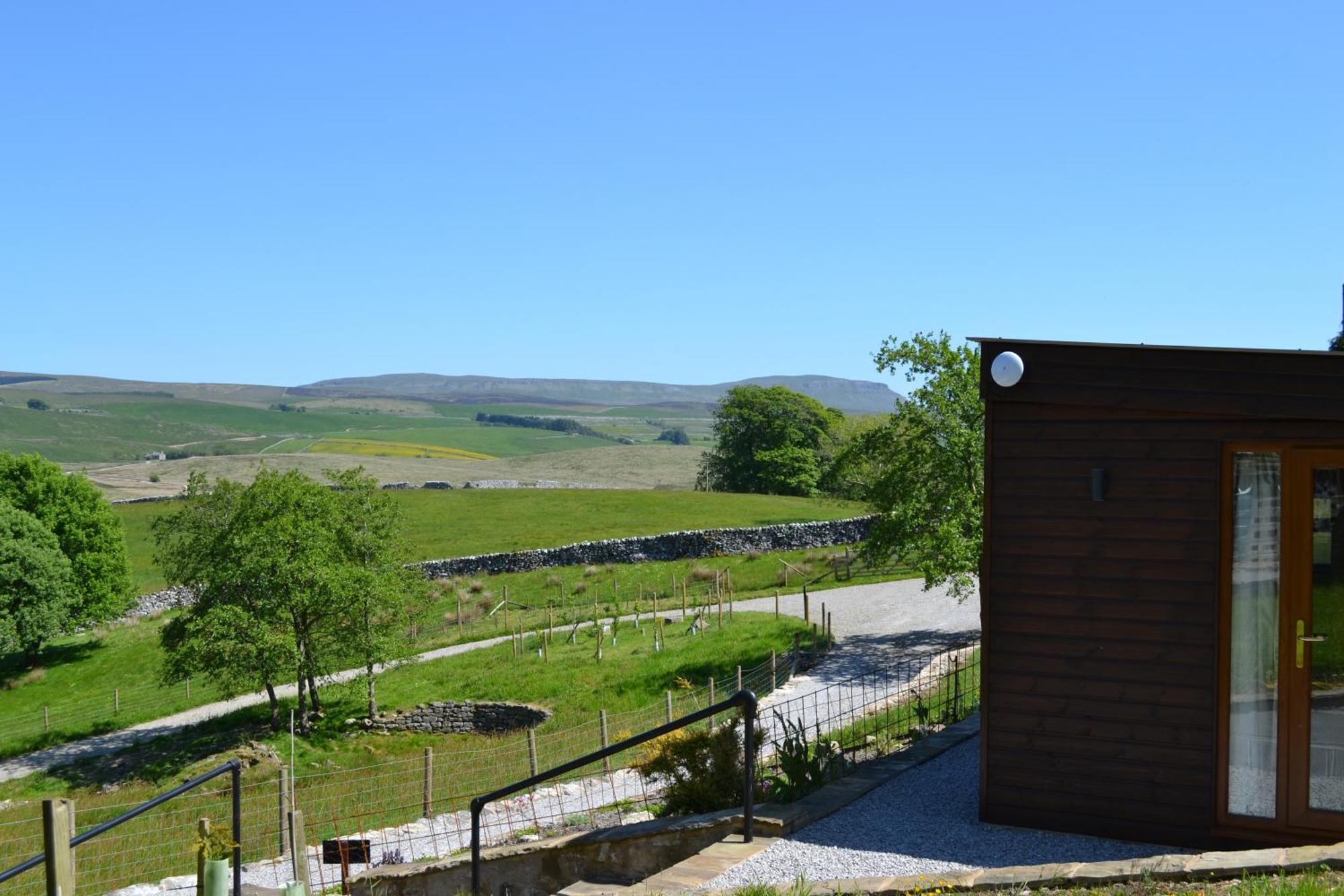 The Warren Lodge Cabin At Ashes Farm, Near Settle Esterno foto